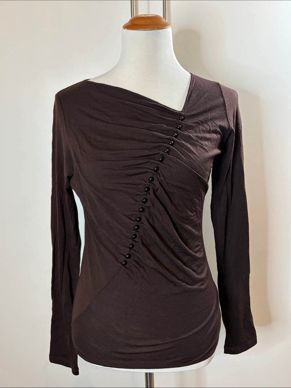 Vintage Fuzzi Italian Wool Ruched Asymmetric Button Detail LS Top in Brown | L